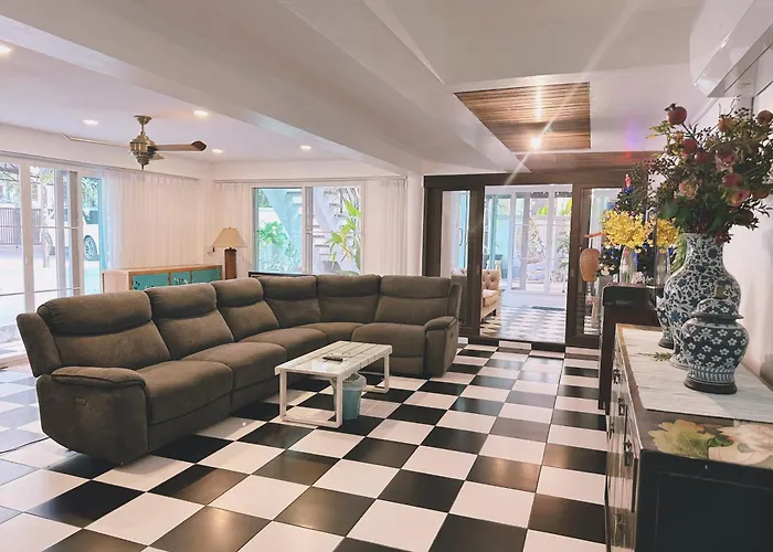 Pheonix Golf Pool Resort Villa