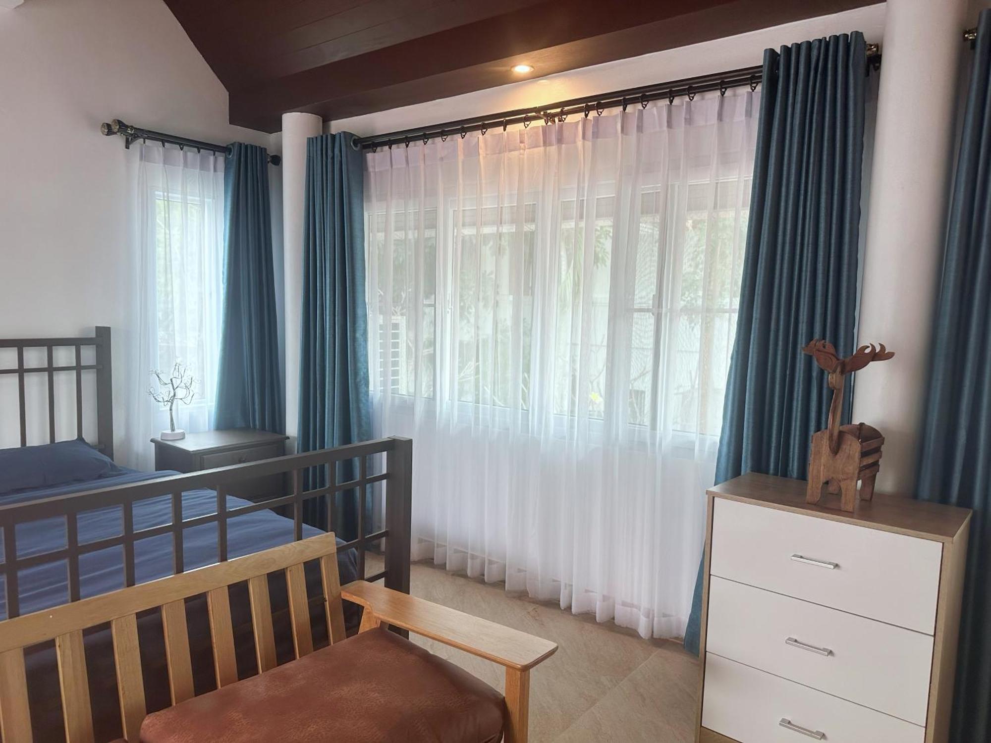 Pheonix Golf Pool Villa